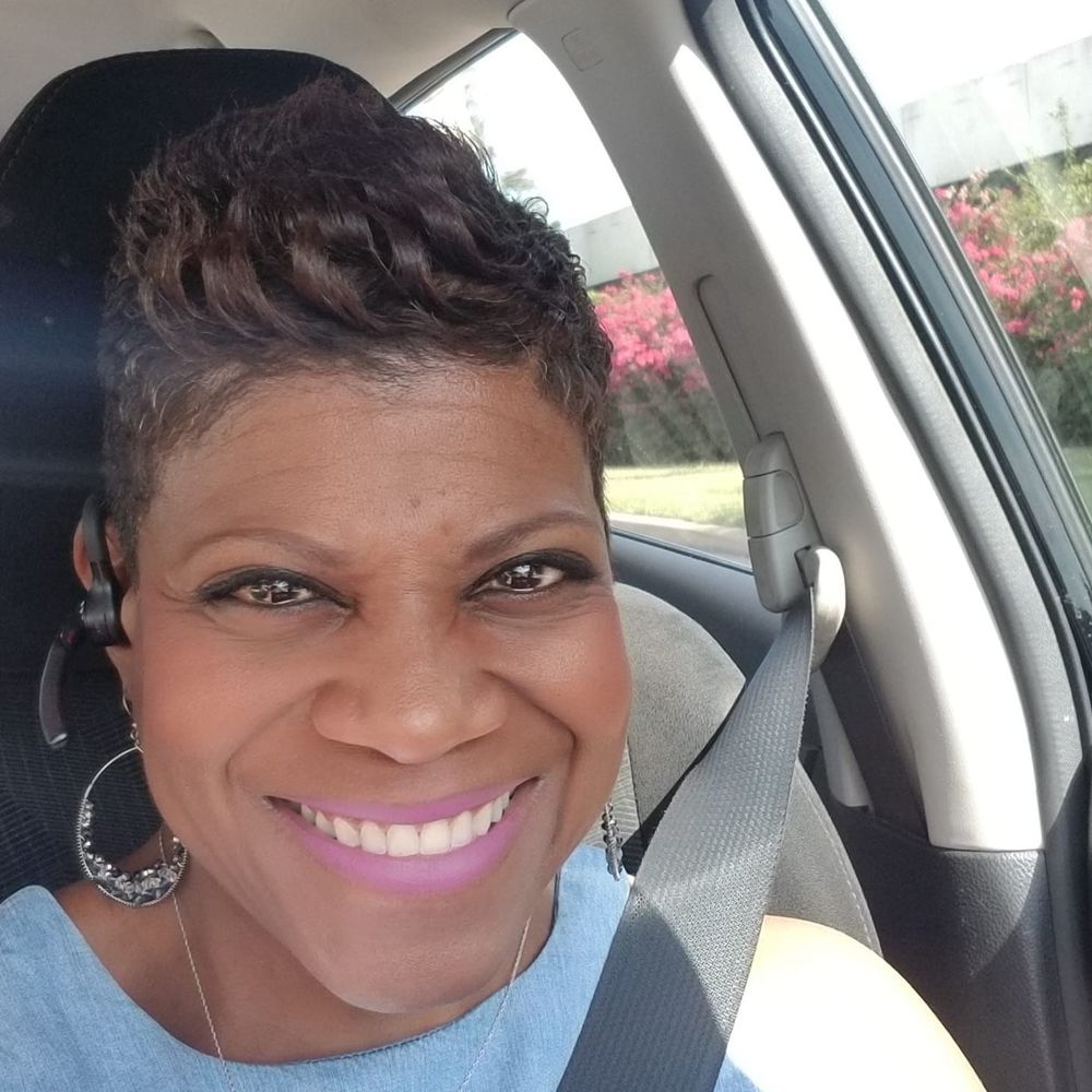 Meet your Posher, Shirelle